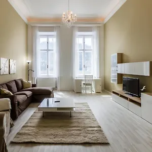  Apartment Spacious Riverside Residency - Magnificent View