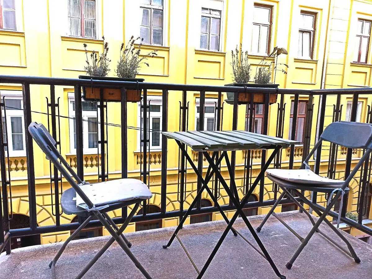 Opera Home Apartment Budapest